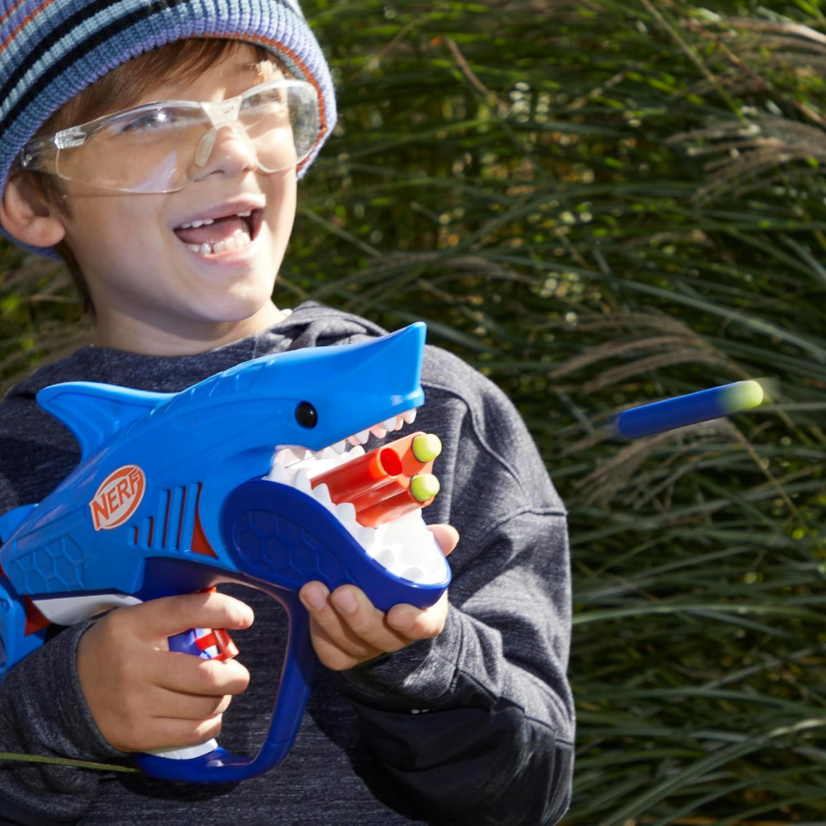 NERF TIBURON SALVAJE LANZADOR DE DARDOS