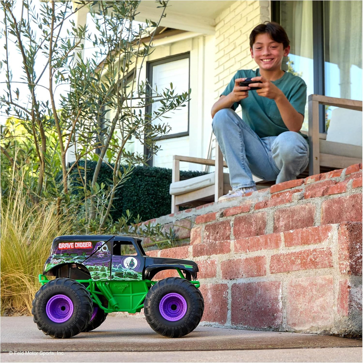 Monster Jam Grave Digger – camión monstruo a radio control 2.4 GHz | 4+ años