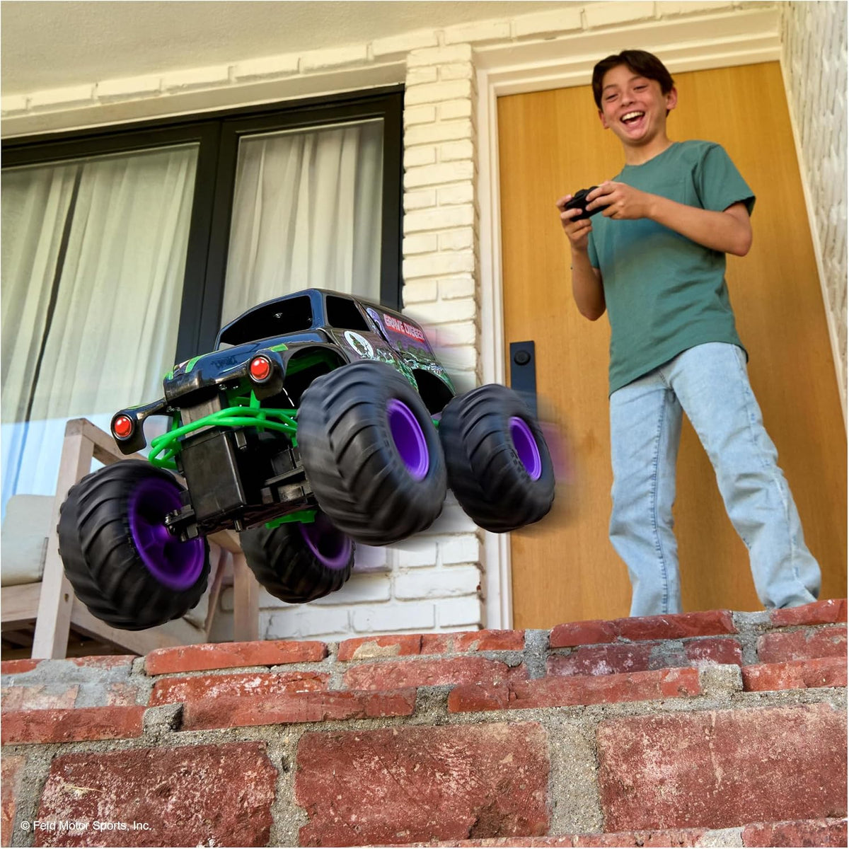 Monster Jam Grave Digger – camión monstruo a radio control 2.4 GHz | 4+ años